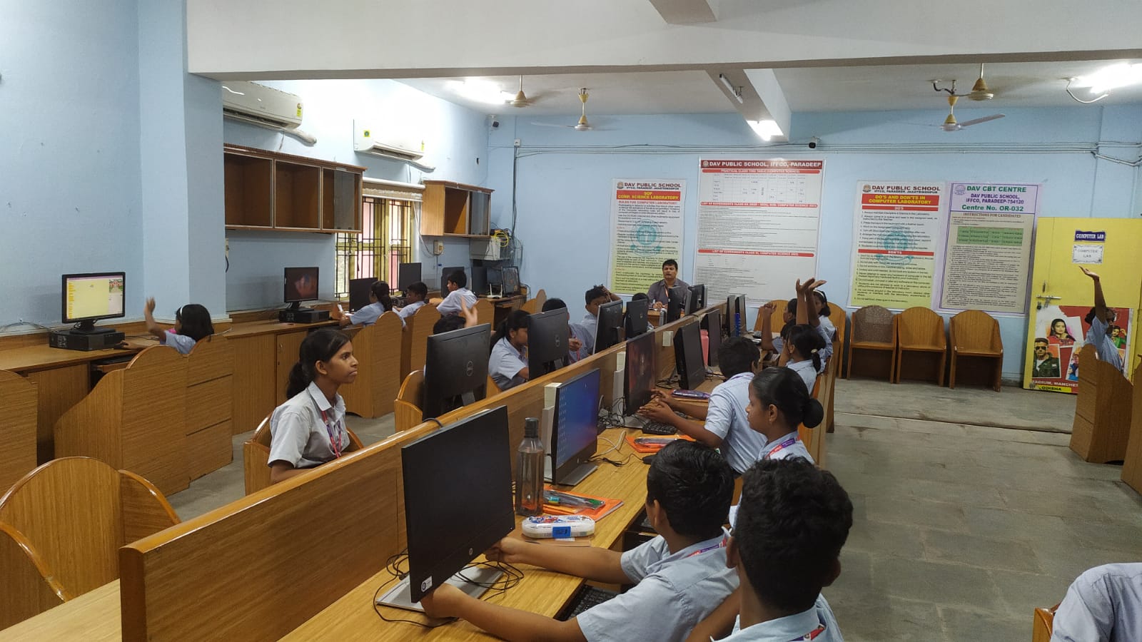 COMPUTER LAB